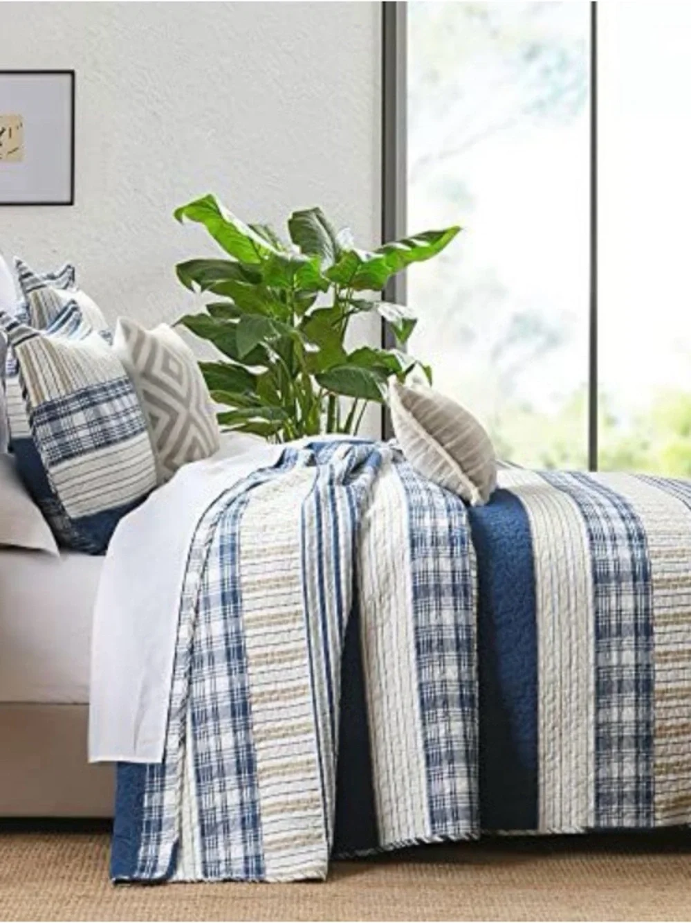 Coastal Stripe Quilted Bedding Set - Blue & White